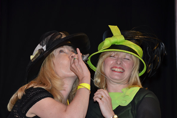 Katherine Hartoch, last year’s recipient of the Nordic Hat Trophy handed over to this year’s winner, Morag Philips.